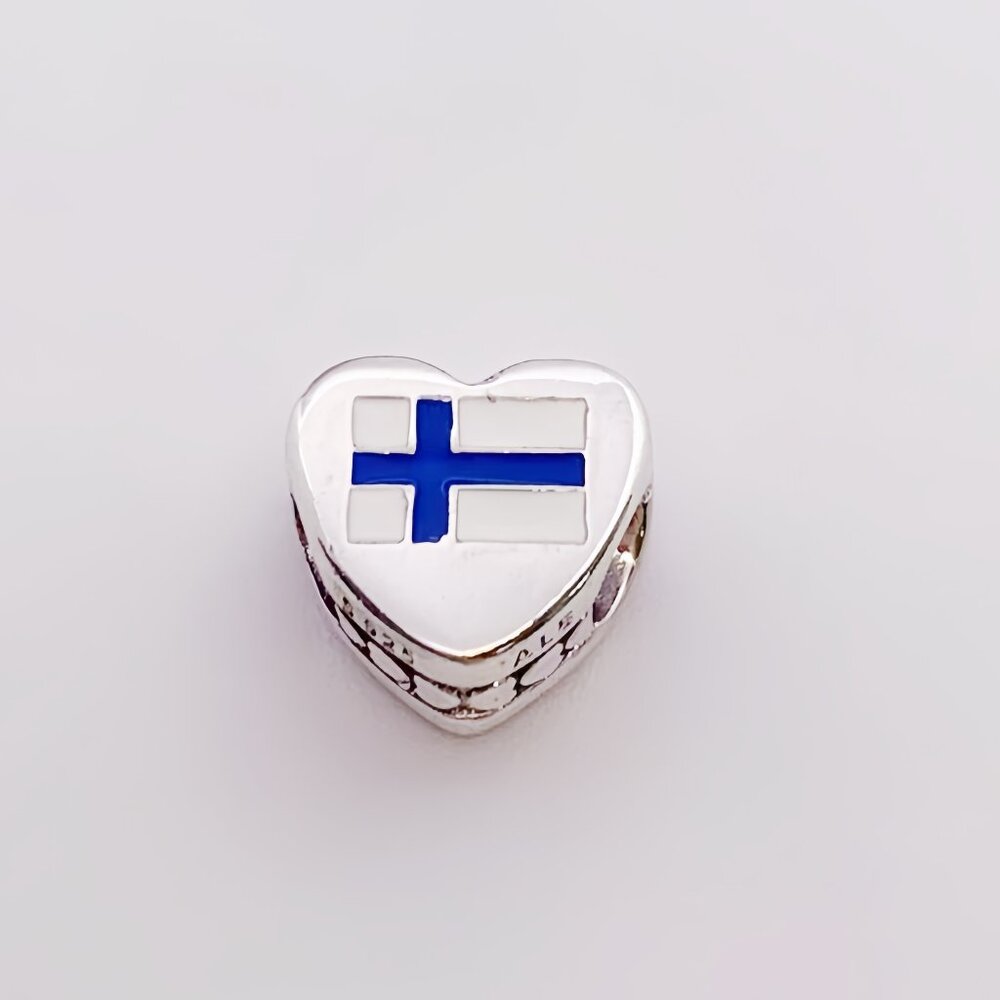 Pandora Finland Flag Heart Charm